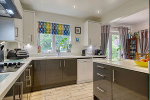 Kitchen- click for photo gallery
